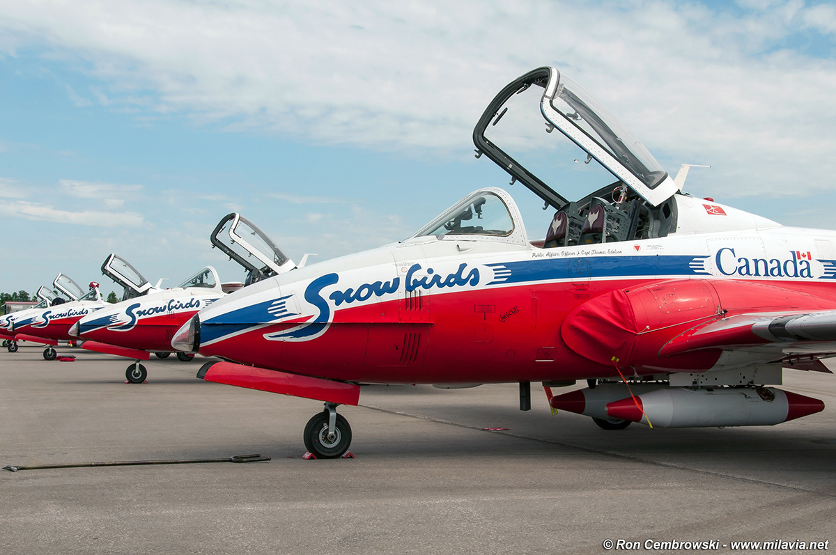 MILAVIA Air Shows - Borden Canadian Forces Day & Air Show 2012 - CFB ...