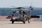 UH-60 Black Hawk arriving