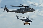 CH-53E Super Stallion transporting a HMMWV