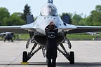 USAF F-16 Viper Demo Team brakes on