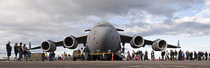 People queueing up to have a look inside the C-17 at the airshow