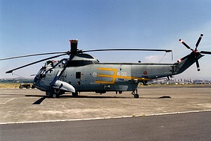 SH-3H 6-32 special markings in 1998, for 30th anniversary of GRUPELICOT 3 and Sea King service